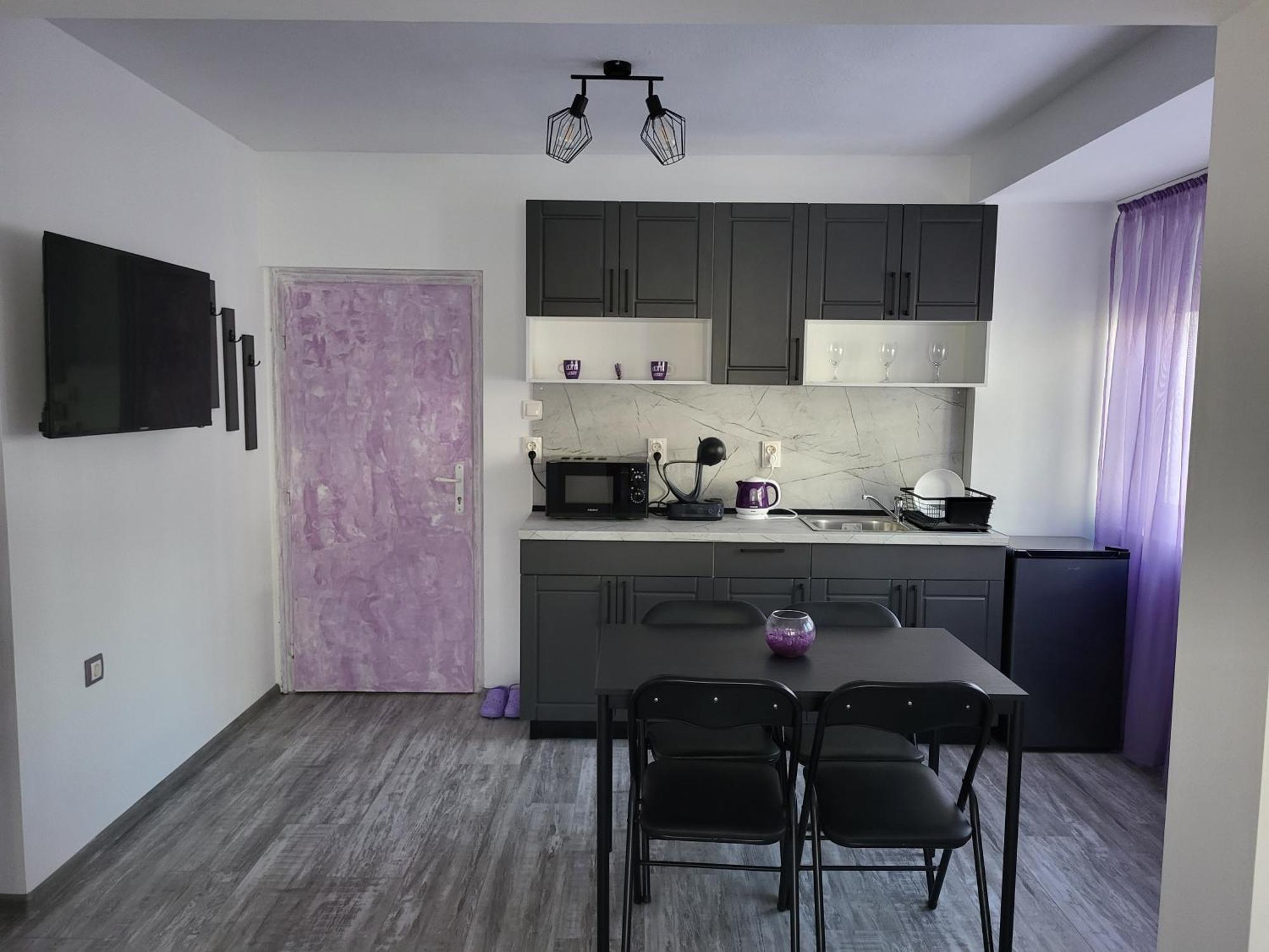 וליקו טורנובו Purple Studios מראה חיצוני תמונה